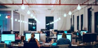 AI Push Drives Office Comeback: Why Companies Are Re‑In‑Office