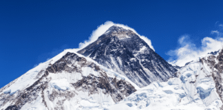 Avalanche Deaths Shock Washington in Backcountry Tragedy