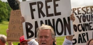 Supreme Court Paves Way to Dismiss Case Against Steve Bannon