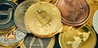 America OnChain: Trump’s Crypto Vision vs Powell Playing Politics