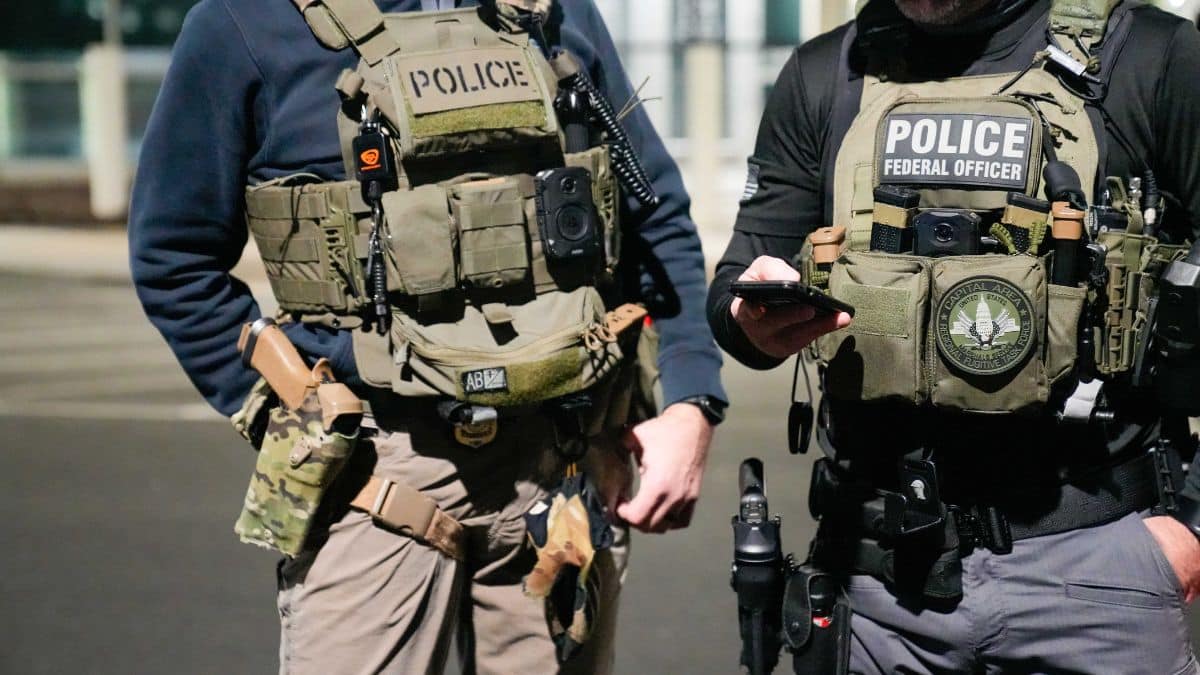 ICE Agents Endangered After Being Stranded