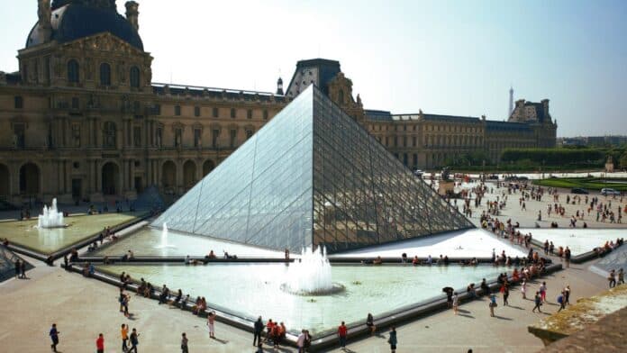 Louvre