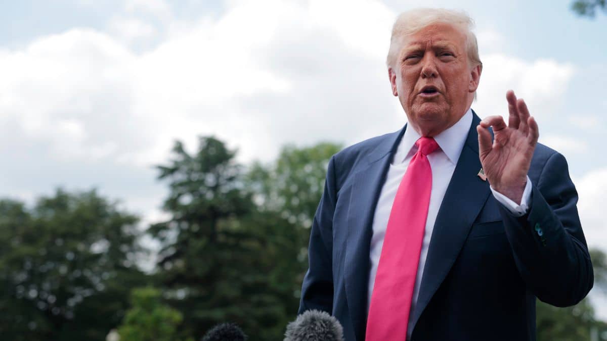 Massive Blow: Trump Punishes Brazil Over Bolsonaro Crackdown