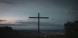 The Lie About Religious Wars Cross