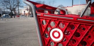 Major Store Removes Dyes from Products