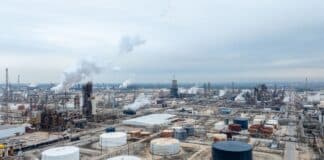 Trump Unveils Historic Texas Oil Refinery Project