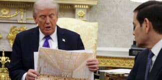 Judge Pauses White House Ballroom