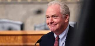 Senator Says Socialism Has Place in Democratic Party