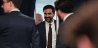 Symbolic 9/11 Pen Handed to Al-Qaeda Lawyer